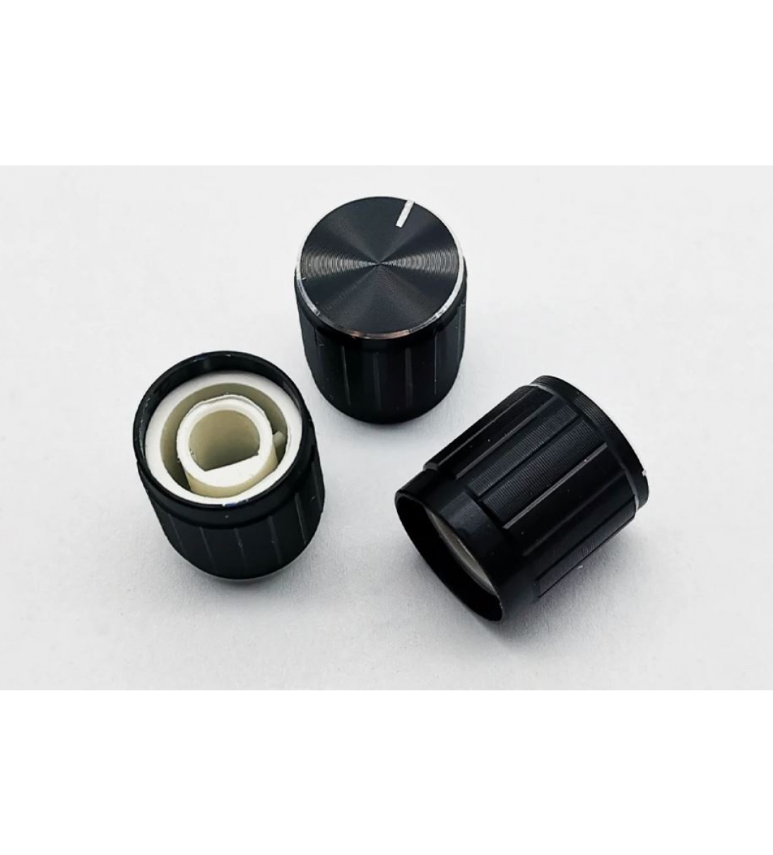 Knob o Manopola 15*16.5mm nero bordo luminoso mezzo albero foro manopola in lega di alluminio a forma di D