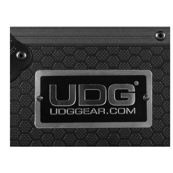 UDG Ultimate Flight Case Denon DJ SC Live 4 Black Plus (Wheels) (U91081BL)